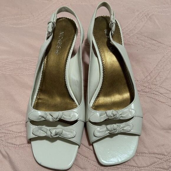 Nickels Shoes - Nickels Vintage Dainty Bow Slingback Kitten Heels Sandy 9.5